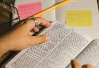 The holy bible Screenshot 3